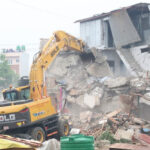 मनोहरा क्षेत्रका सबै ८१० घरटहरा भत्काइयो